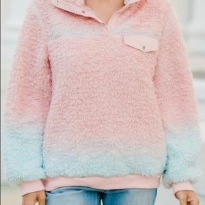 ✰ Shop the Mint pink ombre pullover Sherpa jacket size small.